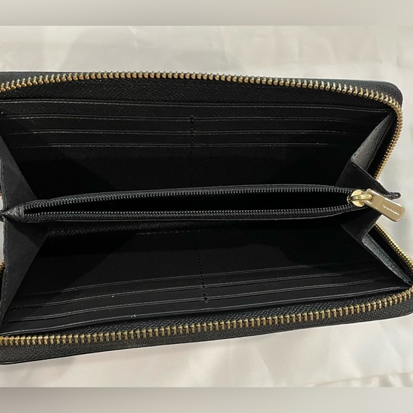 Coach Accordion Zip Wallet - Black (54007) - Picture 4 of 5